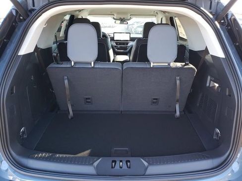 New 2026 Ford Explorer Active w/ Active Comfort Package image 8