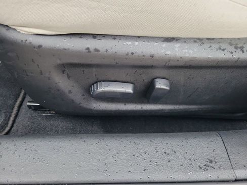 Used 2025 Nissan Altima 2.5 SV FWD image 16