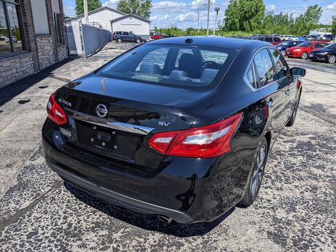 Used 2017 Nissan Altima 2.5 SV FWD image 3