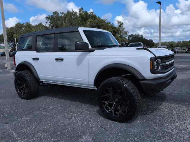 Used 2026 Ford Bronco 4-Door AWD/4WD image 2