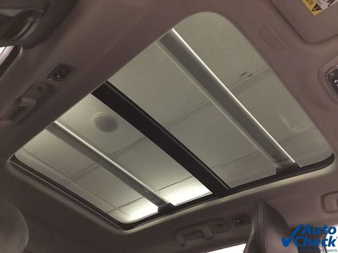 Used 2020 Volvo V90 T6 Cross Country image 39