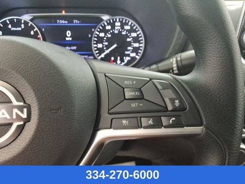 Used 2025 Nissan Sentra SV image 24