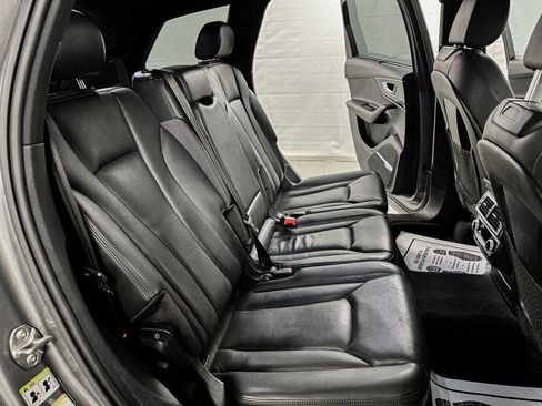 Used 2017 Audi Q7 3.0T Prestige image 10