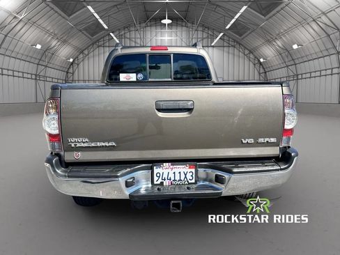 Used 2012 Toyota Tacoma 4x4 Double Cab w/ SR5 Pkg image 6
