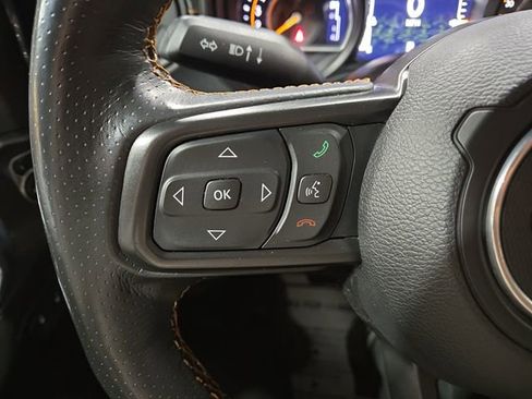 Used 2024 Jeep Gladiator Mojave w/ Convenience Group image 22