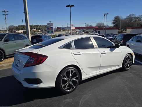 Used 2019 Honda Civic Sport image 3