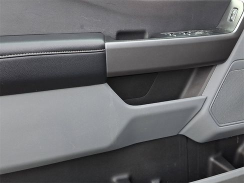 Used 2025 Ford F250 XLT w/ Snow Plow Prep Package image 13