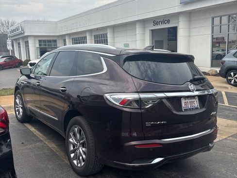 Used 2024 Buick Enclave Avenir w/ Avenir Technology Package image 7