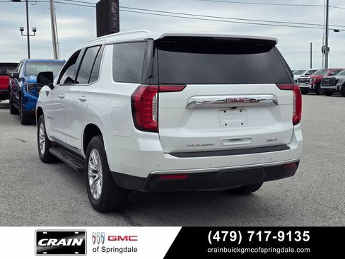 Used 2023 GMC Yukon SLT w/ SLT Premium Package AWD/4WD image 5