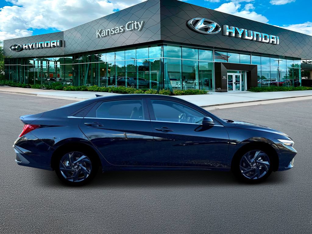 New 2026 Hyundai Elantra SEL Sport w/ Cargo Package FWD image 9