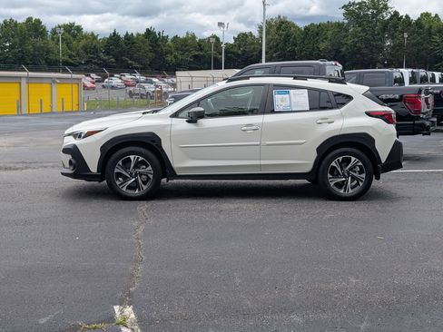 Used 2024 Subaru Crosstrek 2.0i Premium AWD/4WD image 5