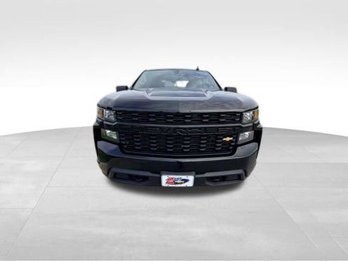 Certified 2019 Chevrolet Silverado 1500 Custom w/ Custom Value Package AWD/4WD image 2