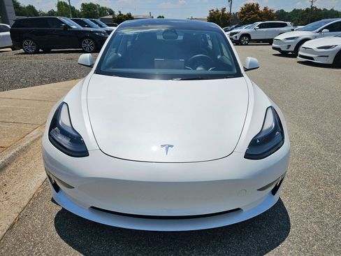 Used 2023 Tesla Model 3 Standard Range RWD image 9