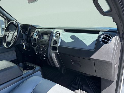 Used 2014 Ford F150 XLT w/ Equipment Group 302A Luxury AWD/4WD image 32