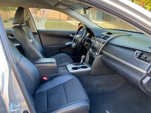 Used 2012 Toyota Camry SE image 50