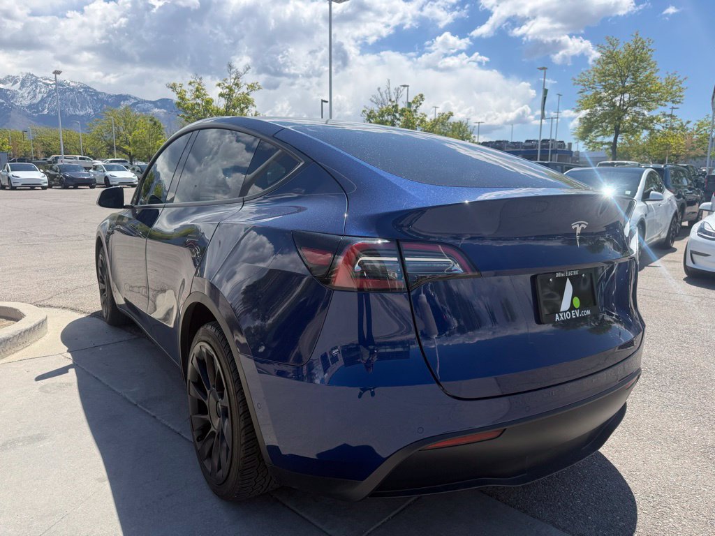 Used 2022 Tesla Model Y Long Range AWD/4WD image 6