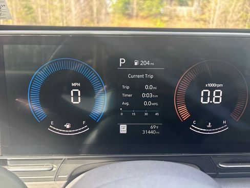 Used 2025 Hyundai Kona SEL image 12