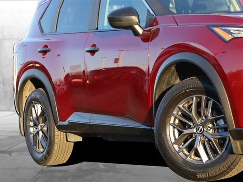 Certified 2023 Nissan Rogue S image 3