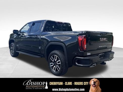 Used 2025 GMC Sierra 1500 AT4 w/ AT4 Premium Package AWD/4WD image 11