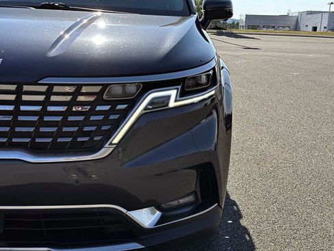 Used 2024 Kia Carnival SX Prestige image 11