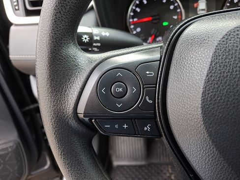 Used 2022 Toyota RAV4 XLE w/ Convenience Package image 21