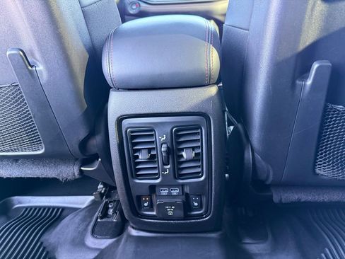 Used 2022 Dodge Durango R/T w/ Blacktop Package image 29