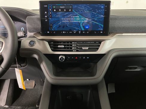 New 2026 Ford Explorer Active image 32