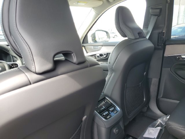 New 2026 Volvo XC90 T8 Ultra w/ Protection Package Premier AWD/4WD image 31