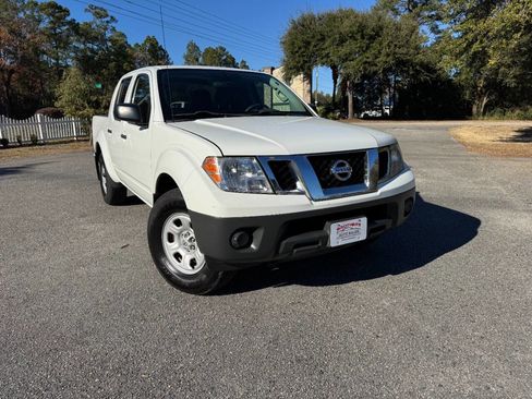 Used 2013 Nissan Frontier S image 35