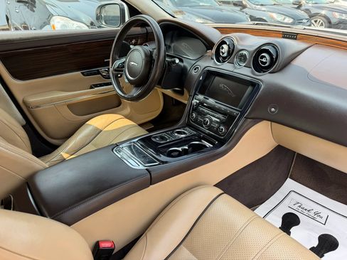 Used 2013 Jaguar XJ L Portfolio AWD/4WD image 28