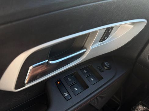 Used 2013 Chevrolet Equinox LT w/ Driver Convenience Package FWD image 17
