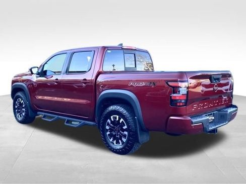 Used 2022 Nissan Frontier PRO-4X image 5