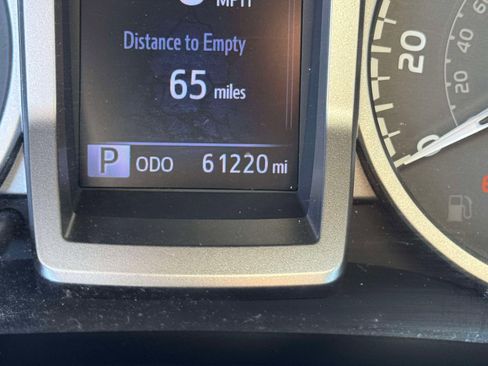 Used 2019 Toyota Tacoma SR5 image 25