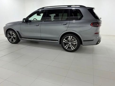 Certified 2024 BMW X7 xDrive40i w/ M Sport Package AWD/4WD image 2