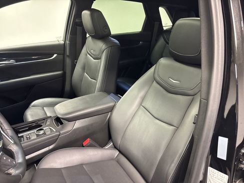 Certified 2025 Cadillac XT5 Premium Luxury image 21
