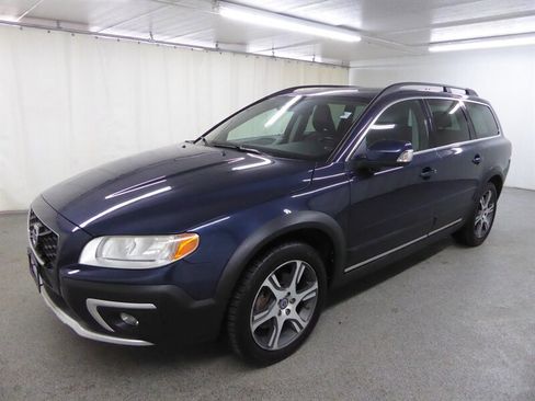 Used 2015 Volvo XC70 T6 image 3