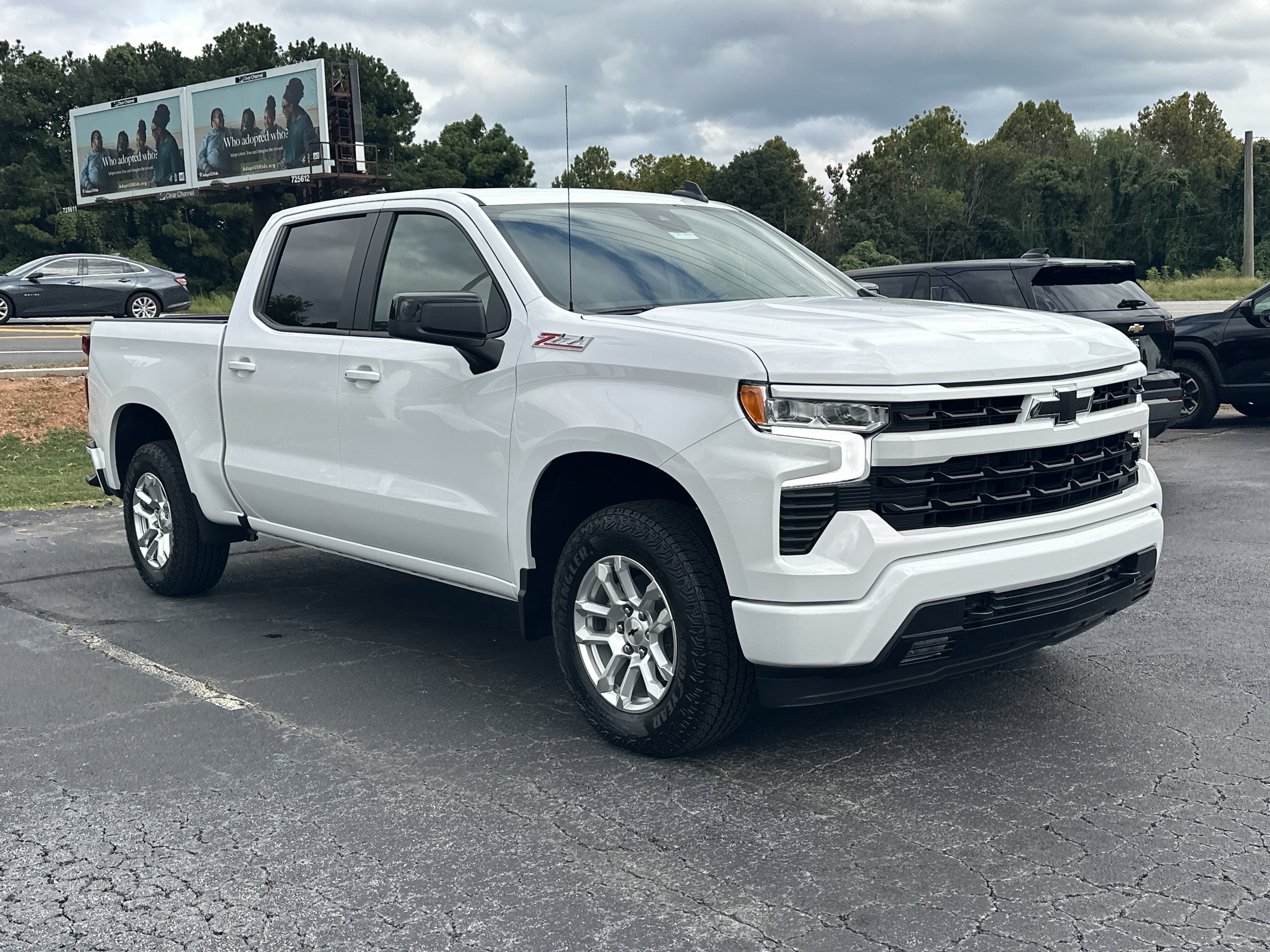 New 2026 Chevrolet Silverado 1500 RST AWD/4WD image 2