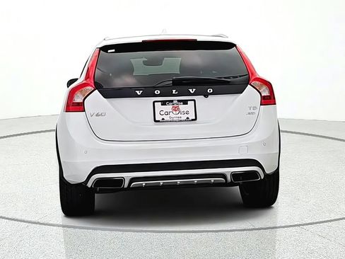 Used 2018 Volvo V60 T5 Cross Country AWD/4WD image 5