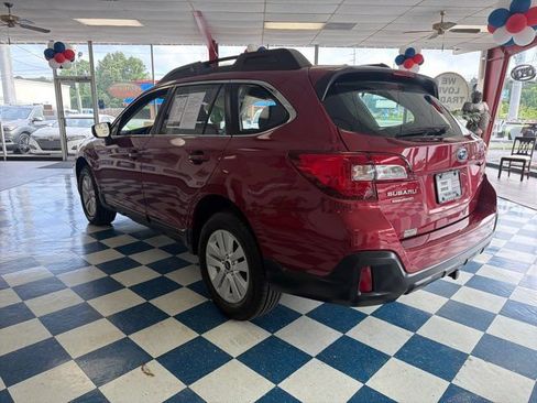 Used 2019 Subaru Outback 2.5i AWD/4WD image 3