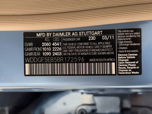 Used 2011 Mercedes-Benz C 300 Sedan image 27