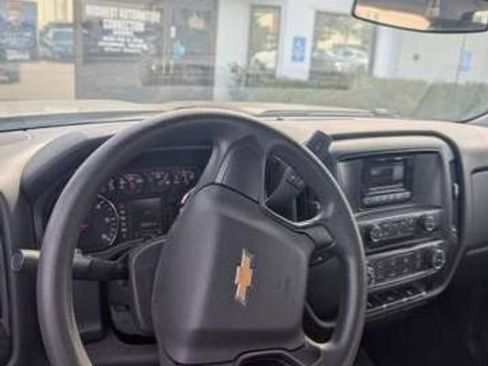 Used 2015 Chevrolet Silverado 2500 W/T AWD/4WD image 6