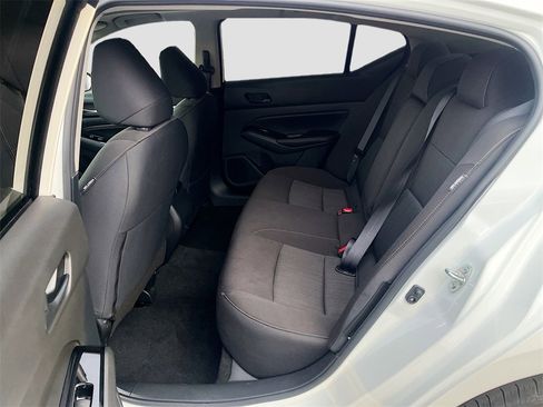 Used 2023 Nissan Altima 2.5 SV w/ SV Premium Package image 25