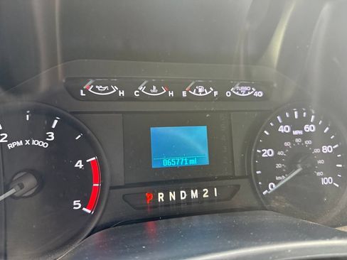 Used 2019 Ford F450 XL w/ XL Value Package RWD image 3