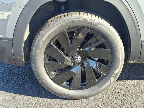 New 2026 Volkswagen Atlas SE AWD/4WD image 5