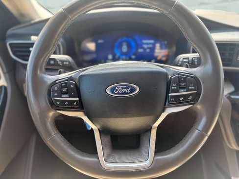 Used 2021 Ford Explorer Platinum w/ Equipment Group 601A image 35