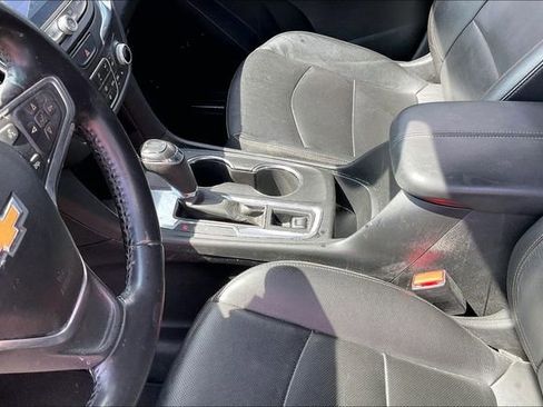 Used 2018 Chevrolet Equinox Premier image 13