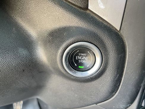 Used 2024 GMC Sierra 2500 Pro w/ Convenience Package AWD/4WD image 17