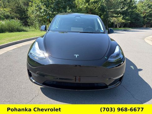 Used 2025 Tesla Model Y Long Range RWD image 2