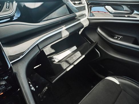 Used 2022 Jeep Grand Cherokee Trailhawk w/ Advanced Protech Group II image 46