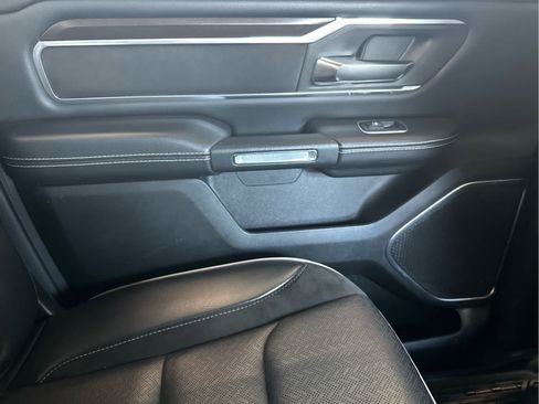 Used 2022 RAM 1500 Laramie AWD/4WD image 18